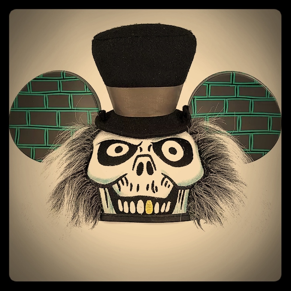 NWT! 🕷Disney Haunted Mansion Hatbox Ghost Ears